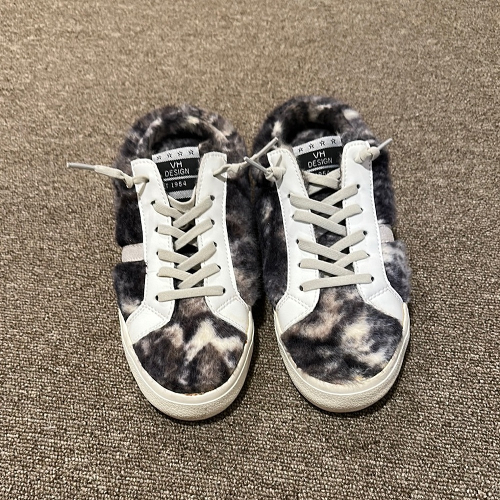 Vintage Havana White and Gray Sneakers Camouflage Style